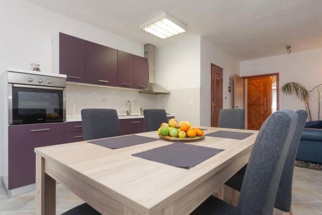 Apartment Helena Pula Zewnętrze zdjęcie